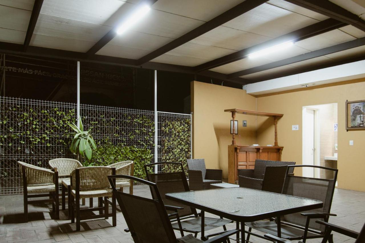 Hotel Guiva Aeropuerto Oaxaca Eksteriør bilde